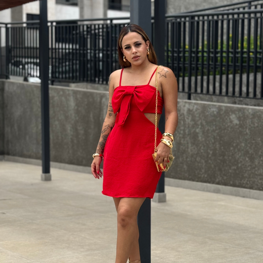 Vestido Curto com Laço